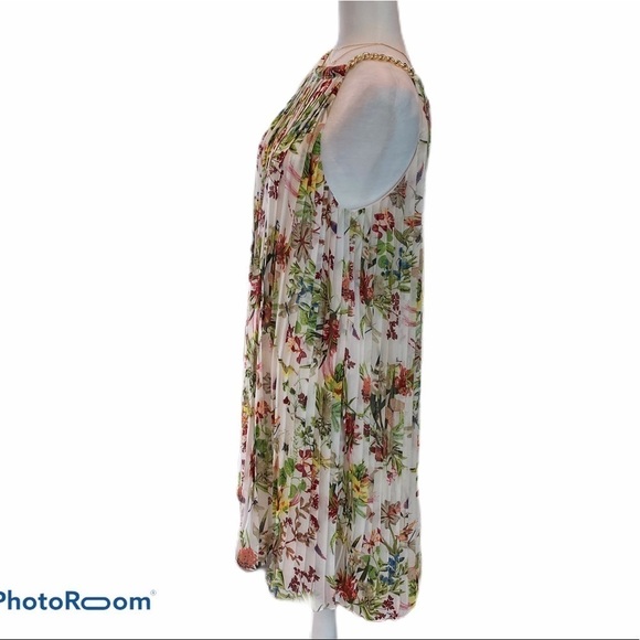 Neiman Marcus Tropical Floral Pleated Dress Size 8 - Picture 2 of 8